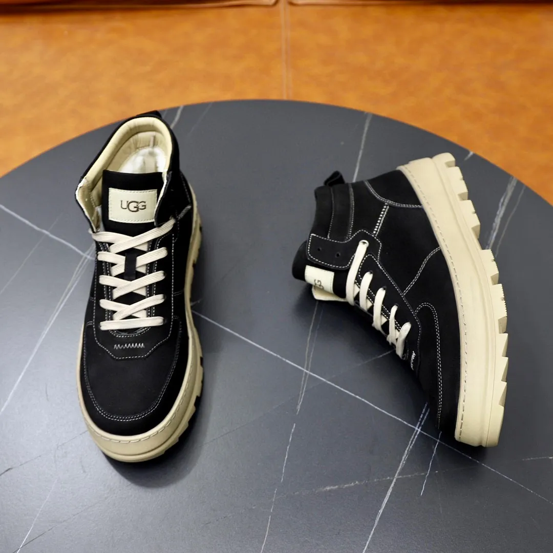 Ex-factory price: 640💰Thick wool imported from Australia Brand: UGG genuine purchasing agent Size: 38-44 Grade: Official website 1:1 Material: First layer of genuine leather waterproof and antifreeze upper Real wool lining Original non-slip soft wear-resistant outsole Style category: Men's casual shoes Trendy style Comfortable on the feet Color: Official website color synchronization